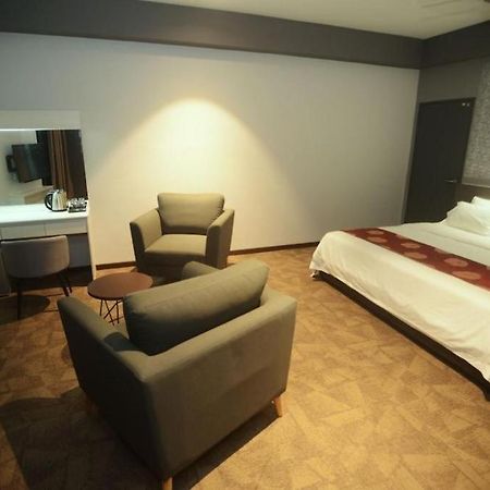 Star-Well Hotel Kuala Lipis Eksteriør bilde