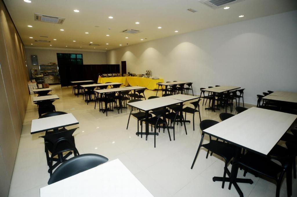 Star-Well Hotel Kuala Lipis Eksteriør bilde